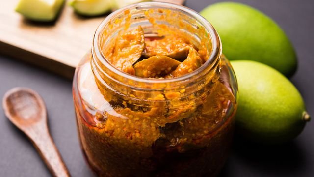 How to make mango pickle